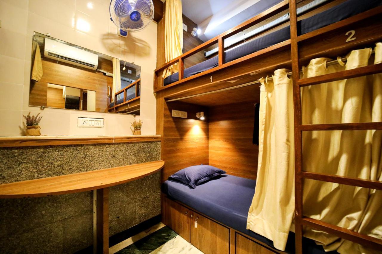 Maple Social Hubz-Hostel Мумбаї Екстер'єр фото