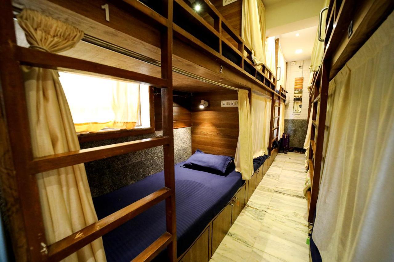 Maple Social Hubz-Hostel Мумбаї Екстер'єр фото