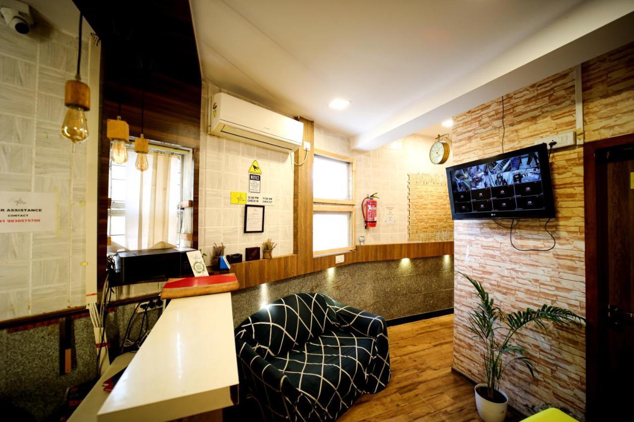 Maple Social Hubz-Hostel Мумбаї Екстер'єр фото